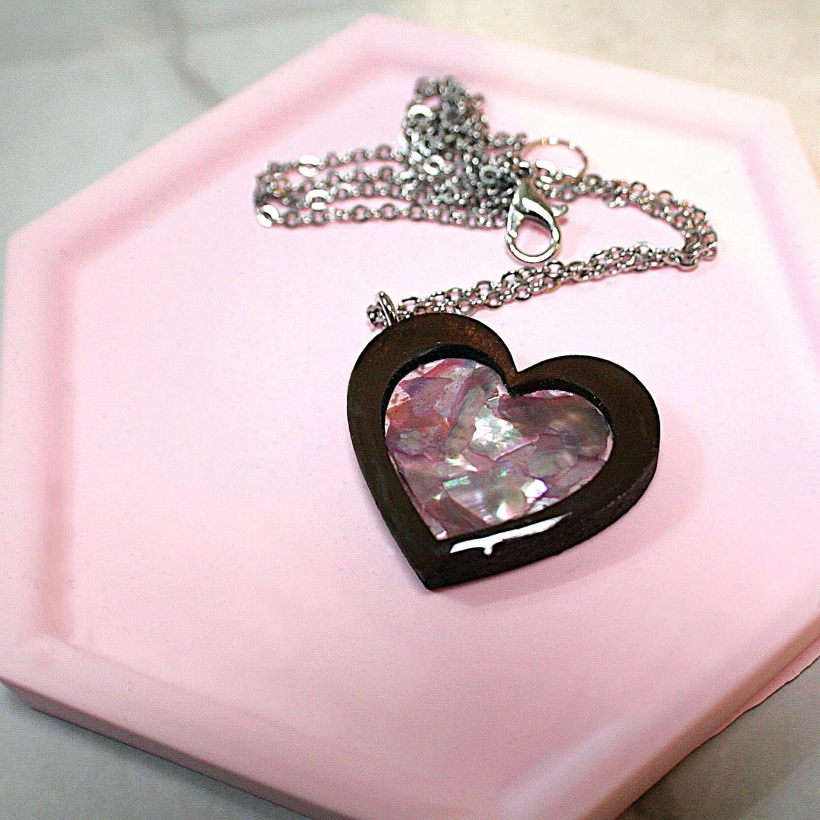 Handmade Wood & Resin Heart Pendant Necklace – Hardwood and Abalone Shell Fragments – Elegant and Hypoallergenic