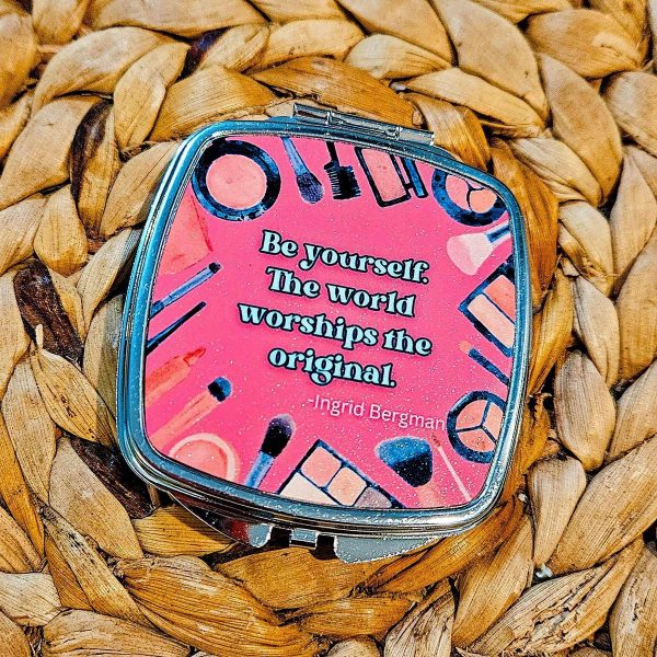 il_fullxfull.7581673382_y7zt-1 Ingrid Bergman Compact Mirror: Retro Glamour Travel Purse Mirror – Hand &Amp; Pocket Mirrors – Handmade By Shessocrafty Goods
