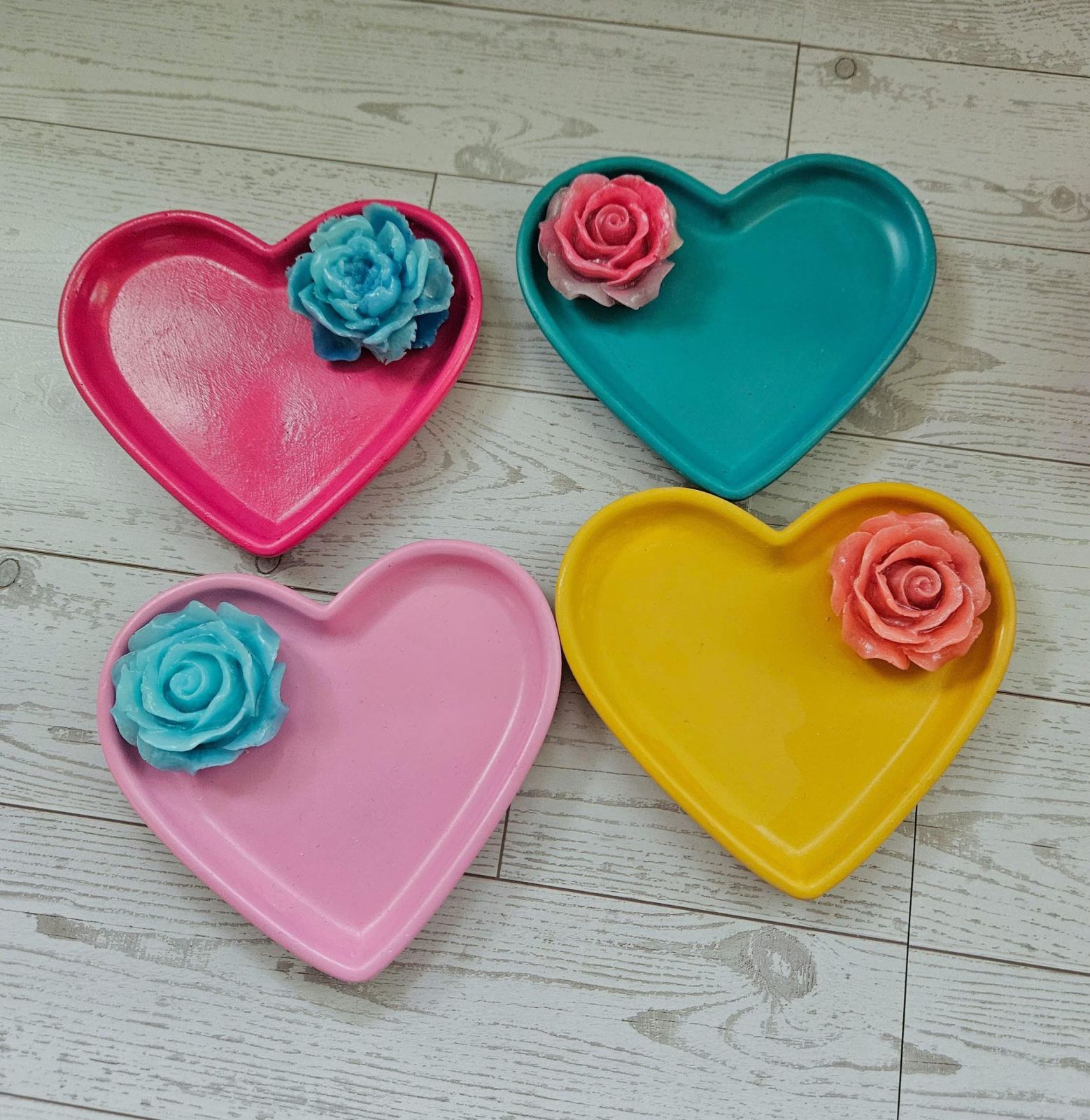 Floral Heart-Shaped Trinket Dish, Bold Handmade Jewelry Holder for Vanity or Nightstand Floral Heart-Shaped Trinket Dish, Bold Handmade Jewelry Holder for Vanity or Nightstand – Decorative Trays – Handmade by ShesSoCrafty Goods